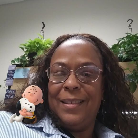 Meet your Posher, Lisa - Picture 1 of 1